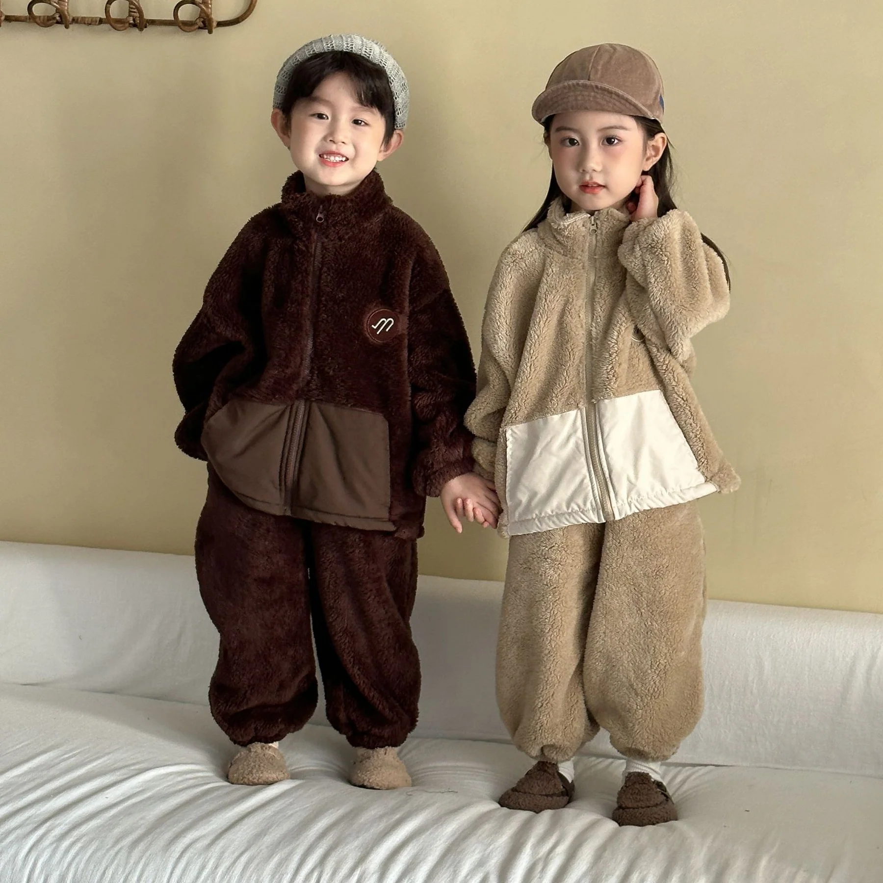 フルジップあったかフリースセットアップ